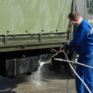 Mycie i dezynfekcja pojazdów ciężarowych